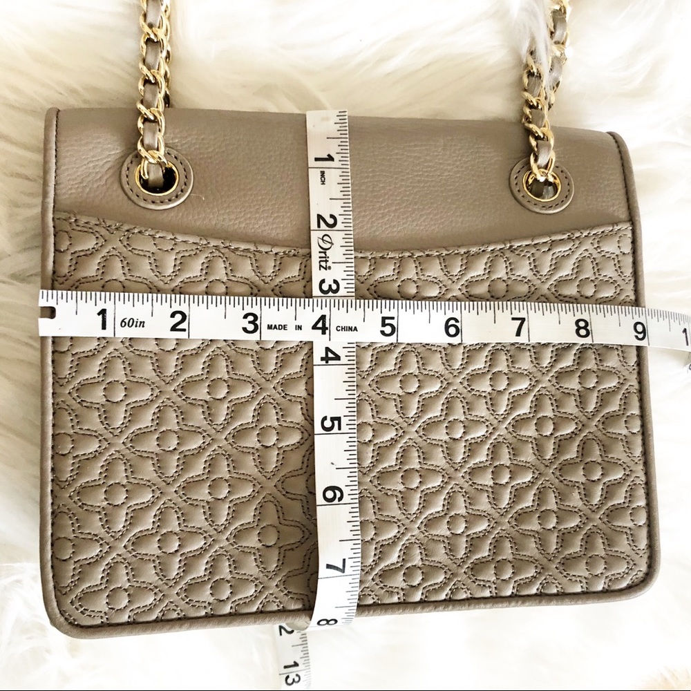 NEW Tory Burch Bryant quilted convertible crossbod - Picture 9 of 13